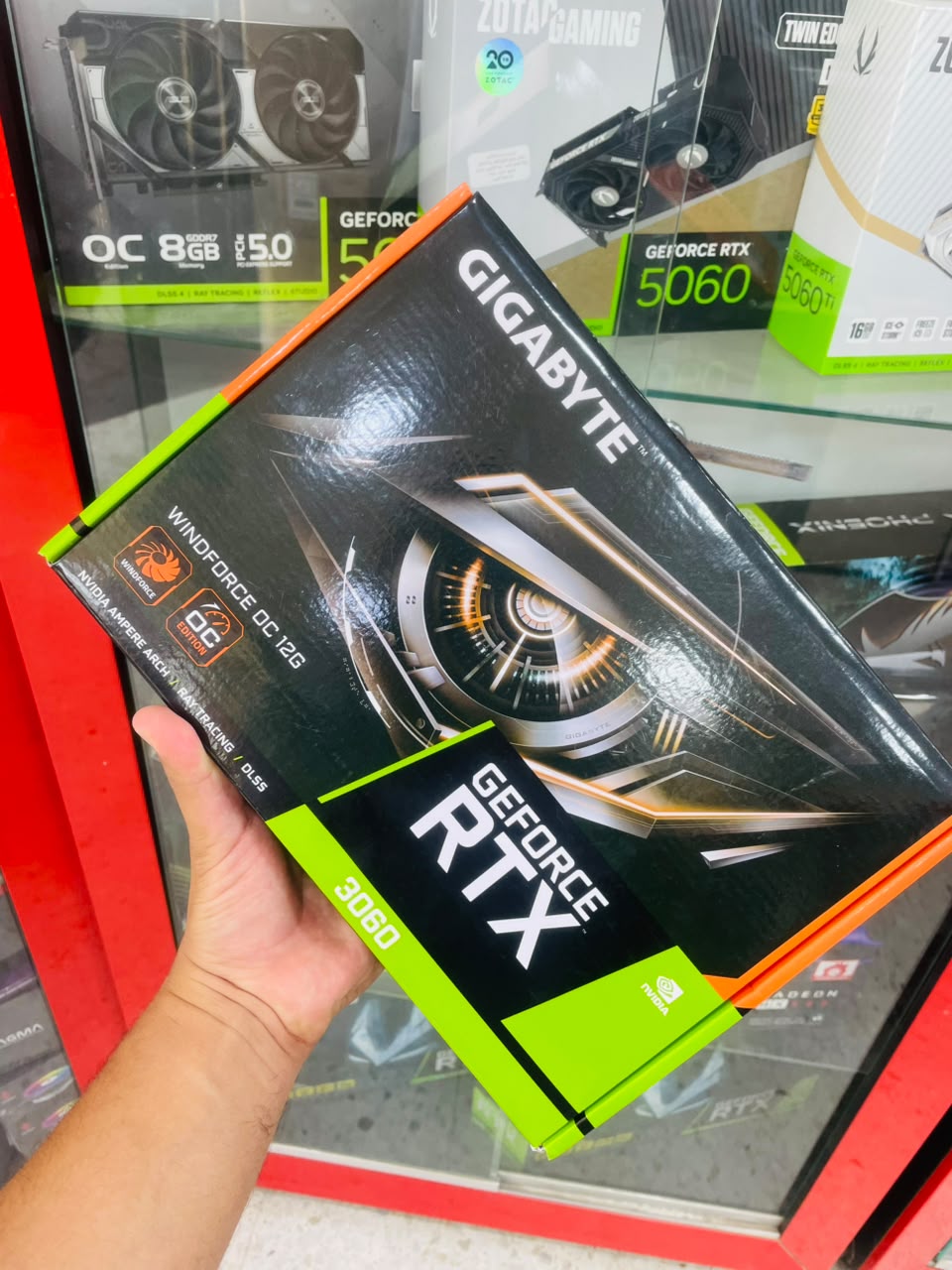 GIGABYTE RTX 3060 WINDFORCE OC 12G used