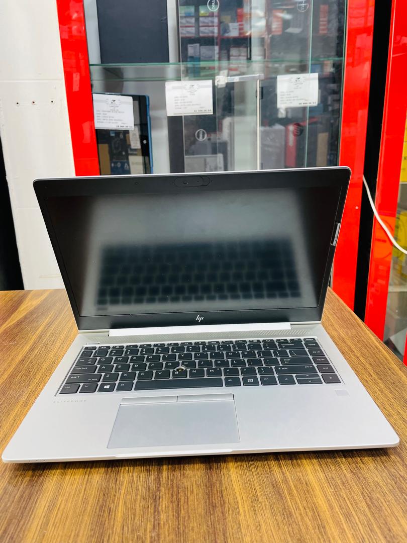 HP 745 G6 laptop AMD Ryzen 3 3300 used