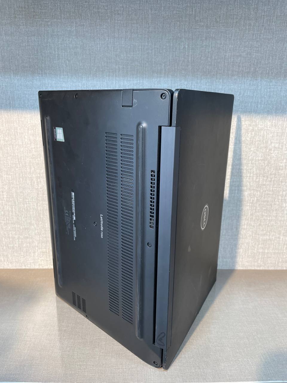 Dell 7390 Intel Core i5 (8th Gen) USED